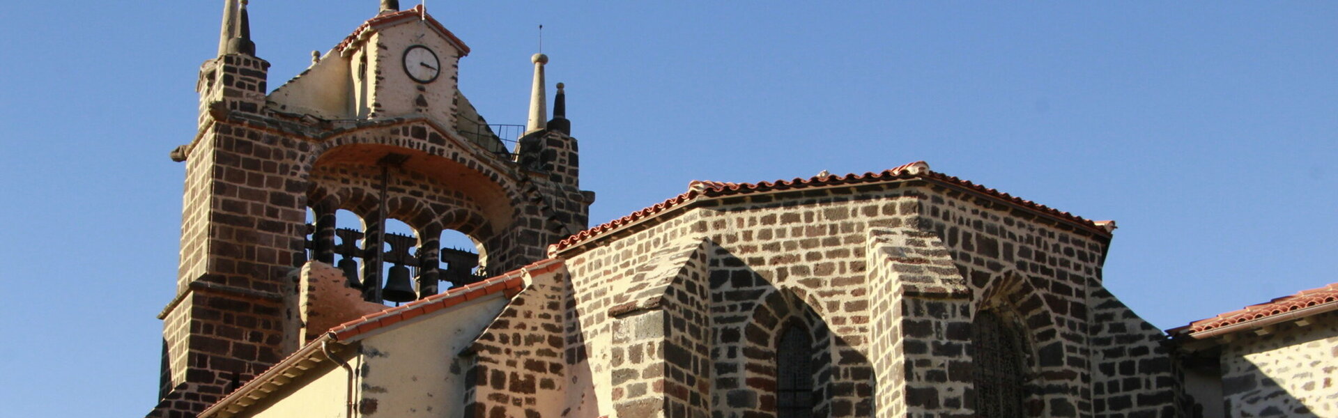 Commune Mairie Le Brignon Église Volcans Haute-Loire